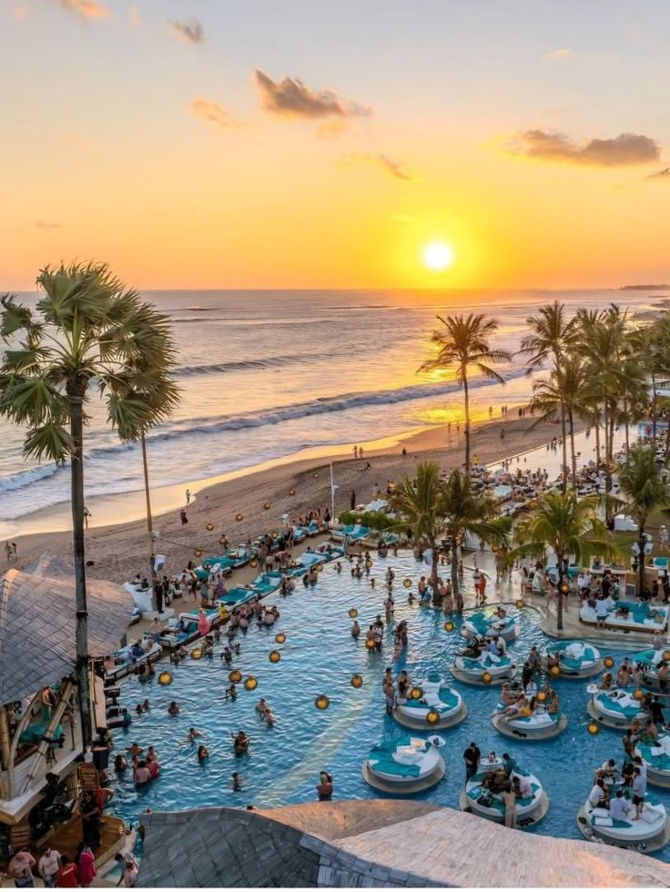 Hotel Atlas Bali: Tempat Menginap Nyaman dengan Nuansa Tropis